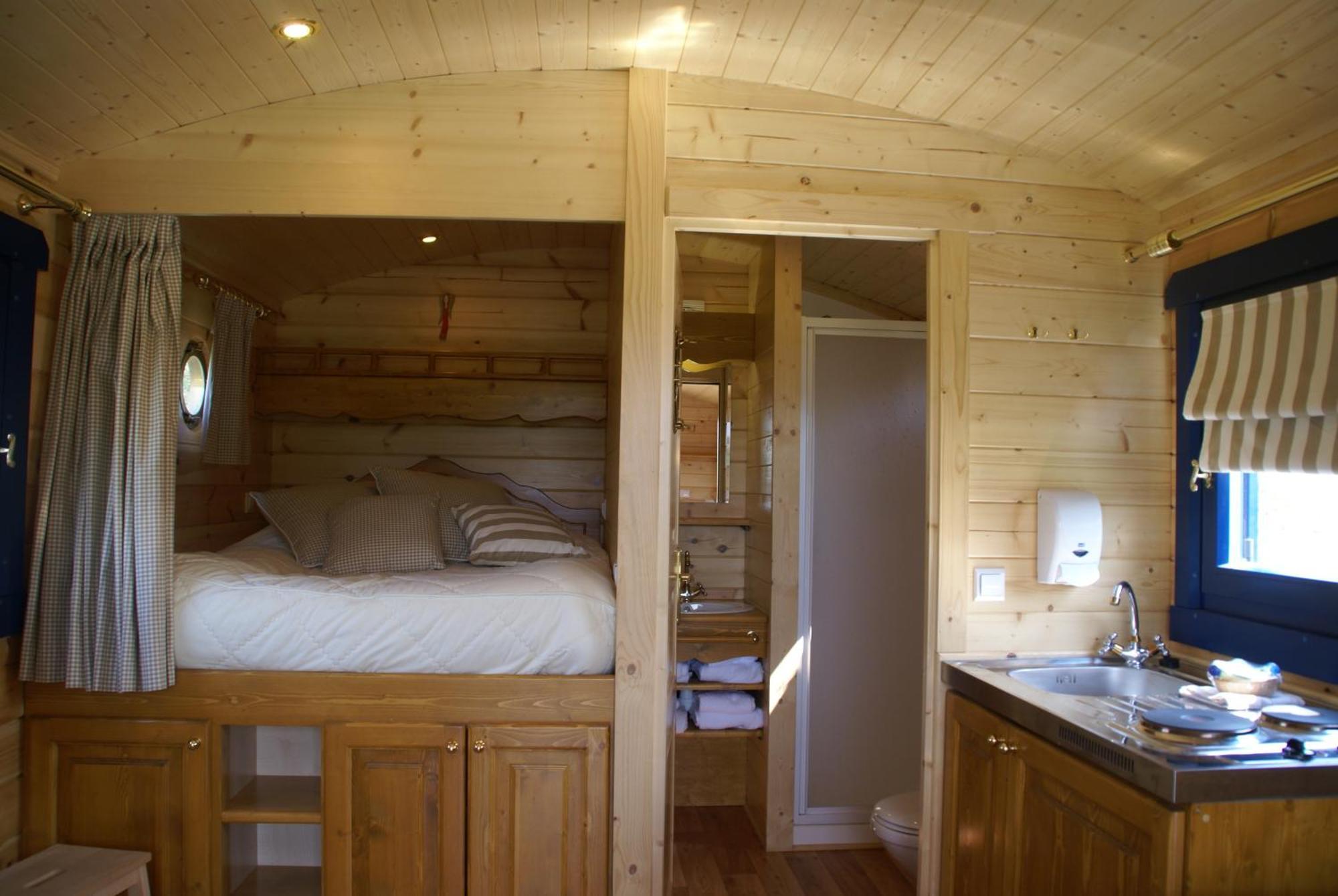 La Roulotte Du Domaine De Meigne ภายนอก รูปภาพ